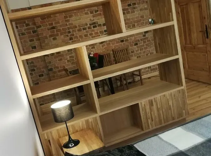 Apartment Wood 'n Brick *